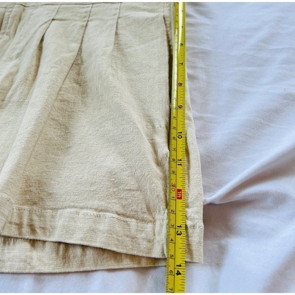 Wishlist Apparel Women’s Pleated Front Beige Shorts Size Sm - Picture 10 of 11